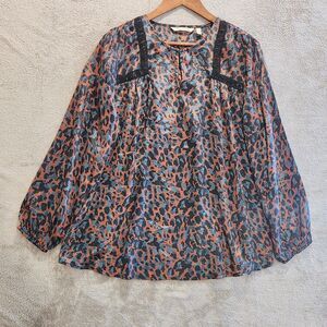 Soft Surroundings Womens Animal Print Long Sleeve Blouse Size Medium Crochet